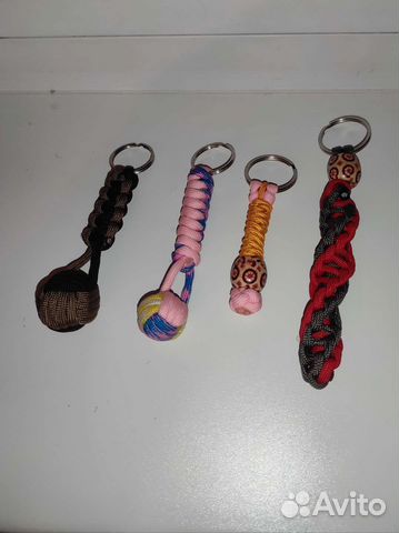 Брелок из паракорда