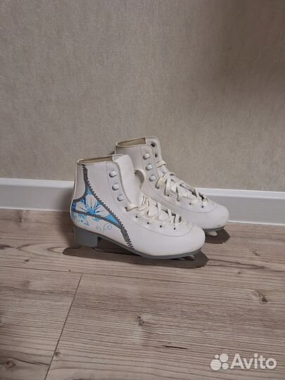Коньки фигурные