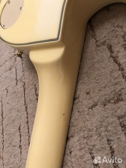 Электрогитара