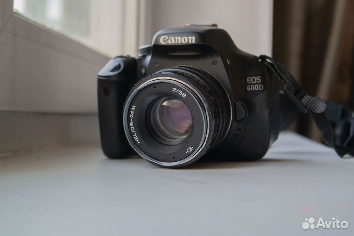 Фотоаппарат Canon EOS 600D