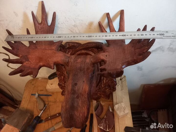 Лось из дерева