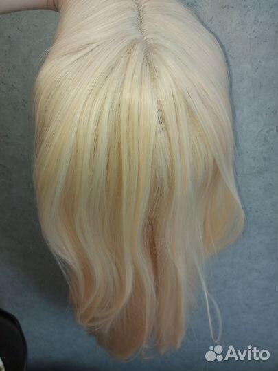 Парик блонд длинный с сеточкой на проборе, 60 см