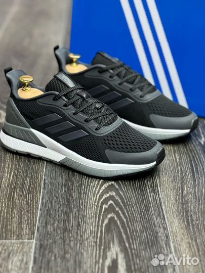 Кроссовки adidas