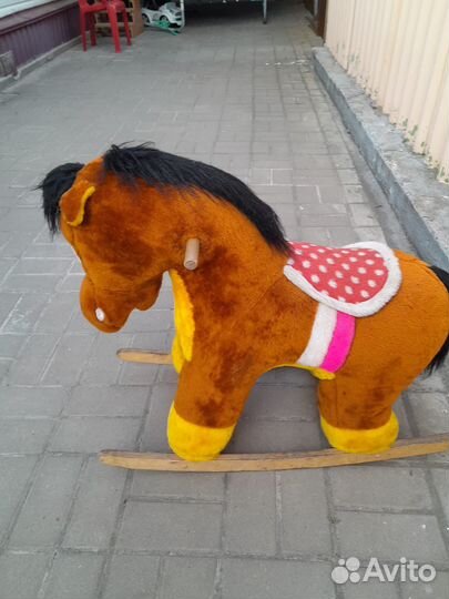 Качалка лошадь