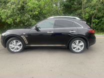 Infiniti QX70 3.0 AT, 2014, 150 000 км, с пробегом, цена 2 400 000 руб.