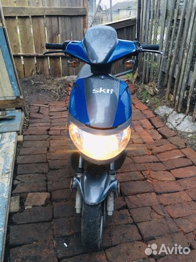Скутер Stels Skif