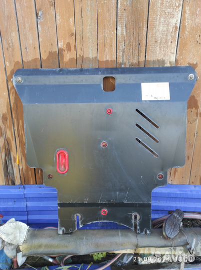 Защита двигателя toyota voxy R80, 85