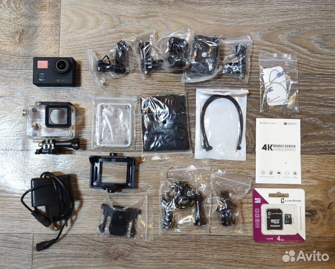 Экшн камера 4К Wi-Fi с подводным боксом и креплени