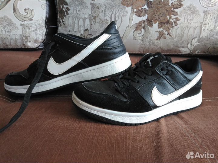 Кроссовки подростковые