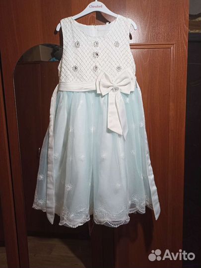 Нарядное платье для девочки