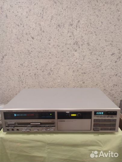 Кассетная дека Victor DD77