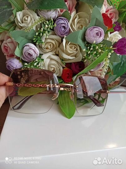 Солнцезащитные очки