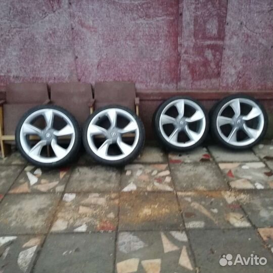 Nokian Tyres Hakka Black 2 235/35 R19 91Y