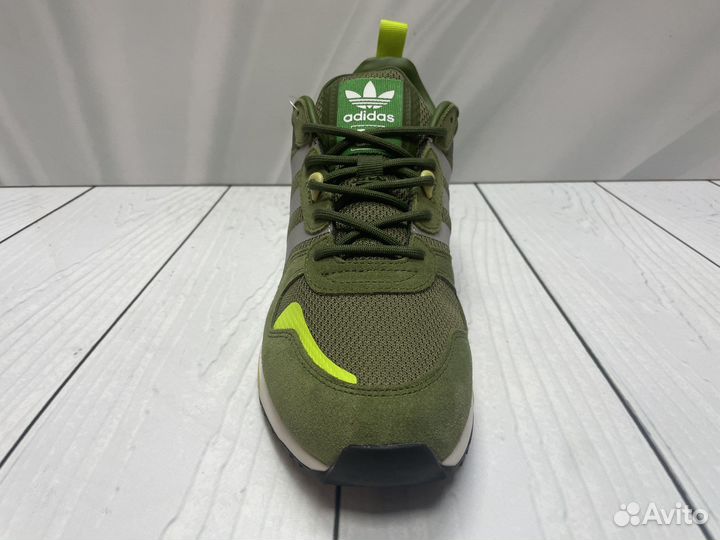 Кроссовки Adidas ZX 700