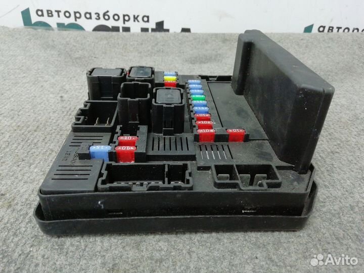 Блок предохранителей 284B7-BB00D Nissan Qashqai