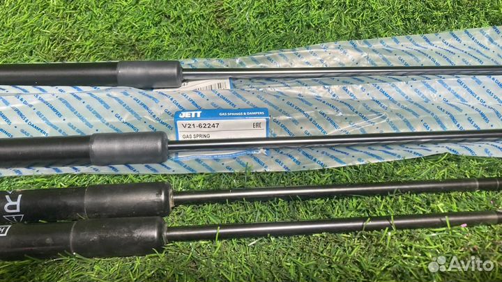 Амортизаторы капота TLC Prado 150/GX460 09-17 г.в