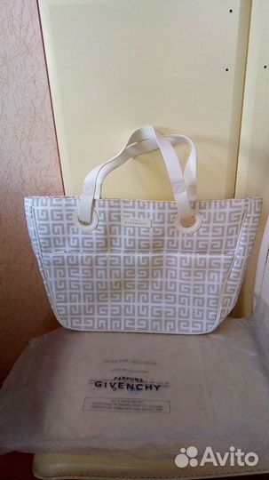 Новая дорожная большая сумка Givanchy parfums
