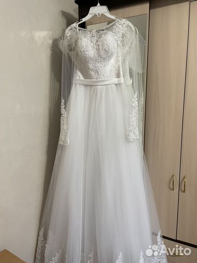 Свадебное платье 42-44