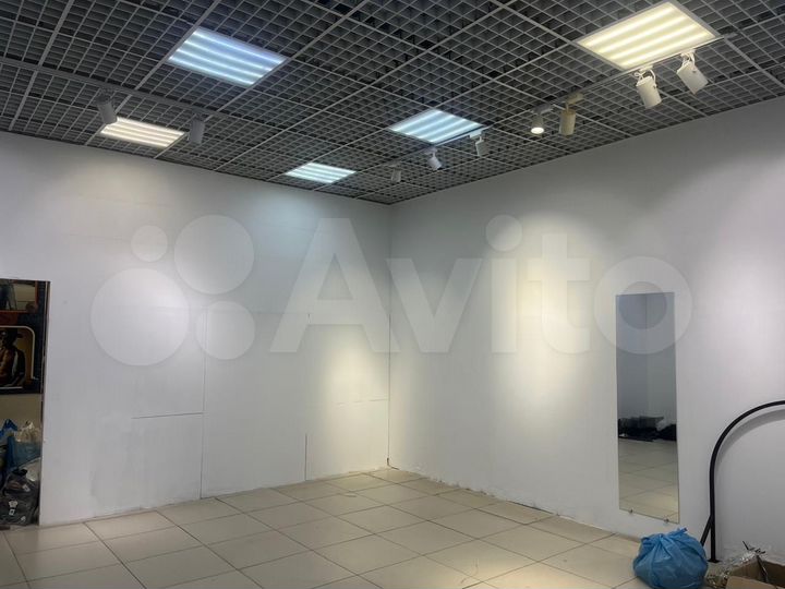 На высоком трафике в ТЦ Опера