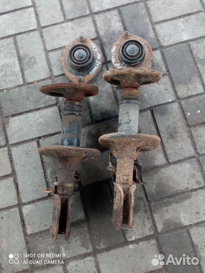 Передний амортизатор от митсубиси лансер