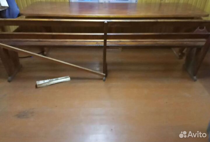 Стол обеденный из цельной древесины с 2 скамьями