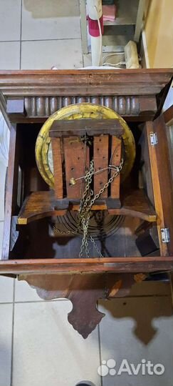 Старинные настенные часы