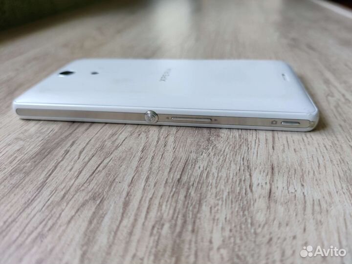 На запчасти телефон Sony Xperia ZR C5503 LTE