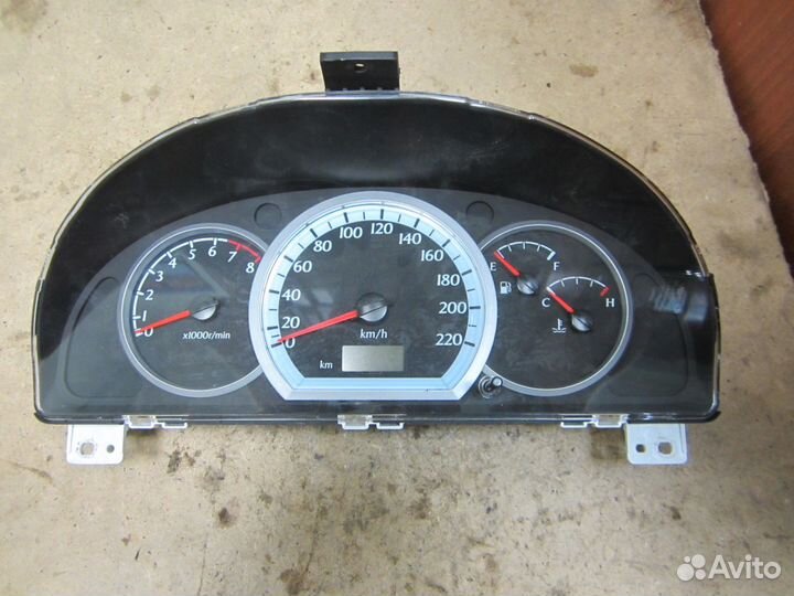 Щиток приборов Деу Джентра