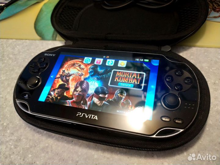 Sony PS Vita (прошита - игры бесплатно)