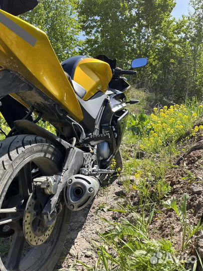 Yamaha YZF-r125