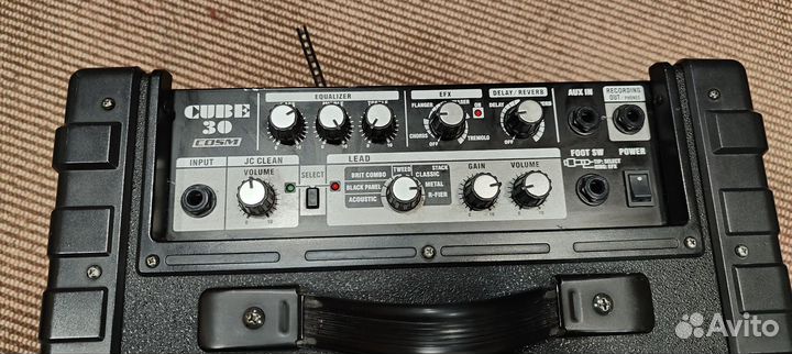 Комбоусилитель roland cube 30