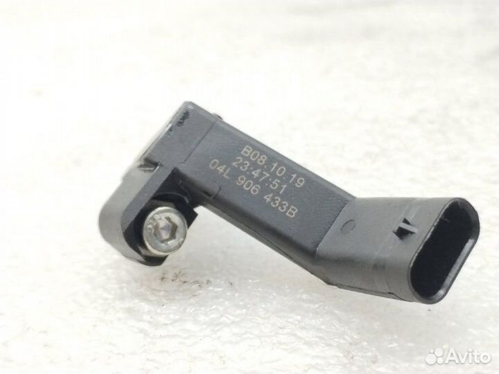 Датчик положения коленвала Audi Q5 FY 2.0 DET 2019