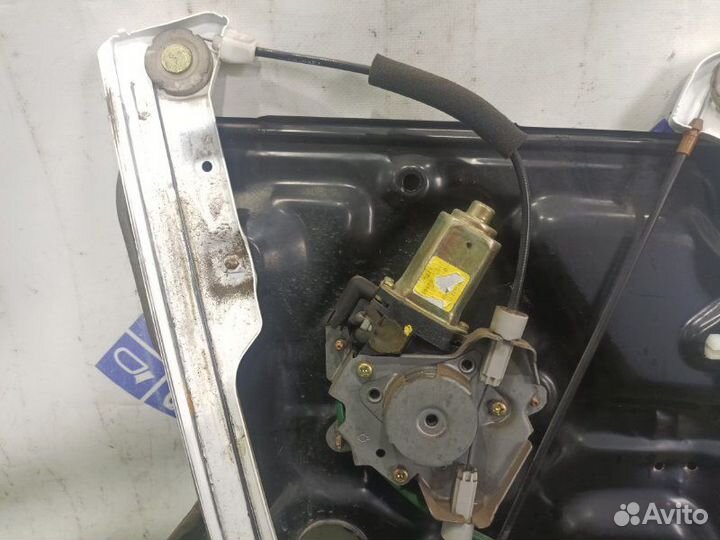 Стеклоподъемник передний правый Nissan Murano