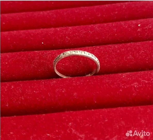 Кольцо женское 15,5 размер Новое