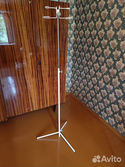 Стойка для капельницы