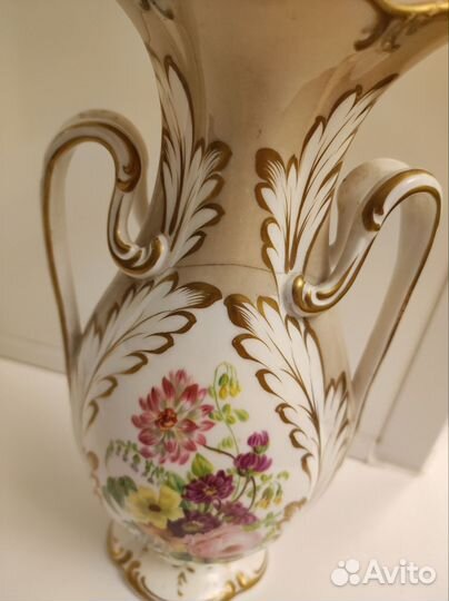 Старинная фарфоровая ваза, Европа