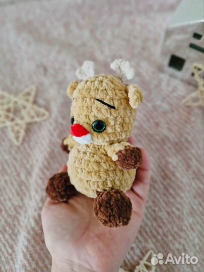 Вязаные игрушки ручной работы Олень