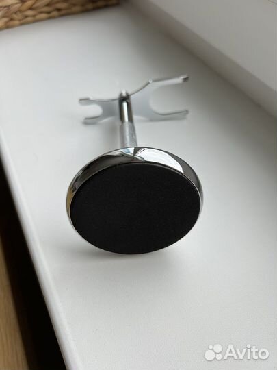 Подставка для помазка и бритвы