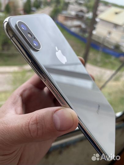 iPhone X, 64 ГБ