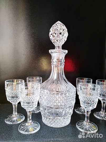 Графин и рюмки хрусталь