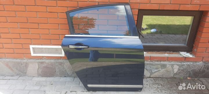 Дверь задняя правая citroen c5