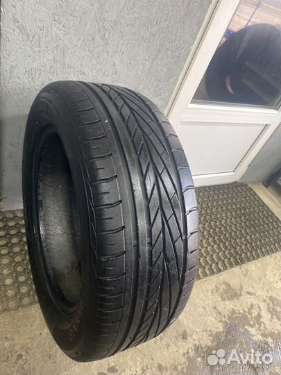 Goodyear Excellence 235/55 R17 99H