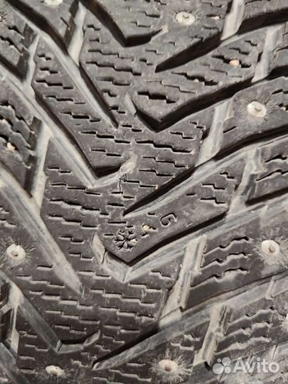 Nokian Tyres Hakkapeliitta 8 215/50 R17