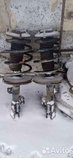 Передние стойки toyota camry 40