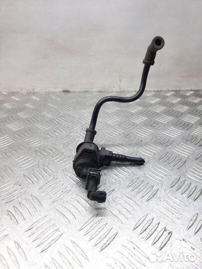 Клапан вентиляции топливного бака Opel Astra 1.6