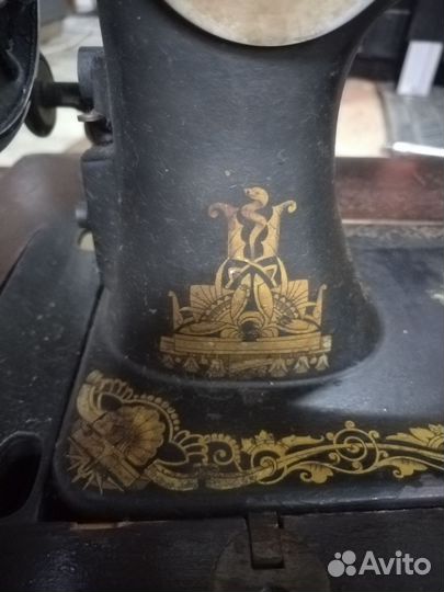 Швейная машинка зингер ножная