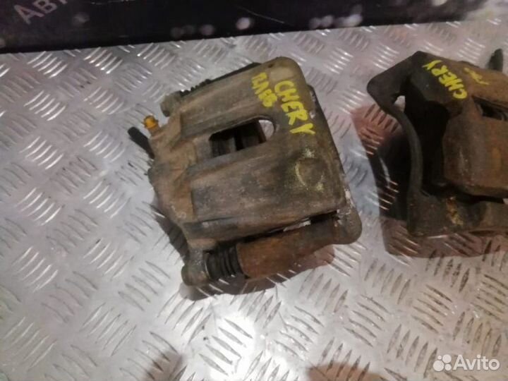 Суппорта передняя Chery Fora 2.0 2004-2012