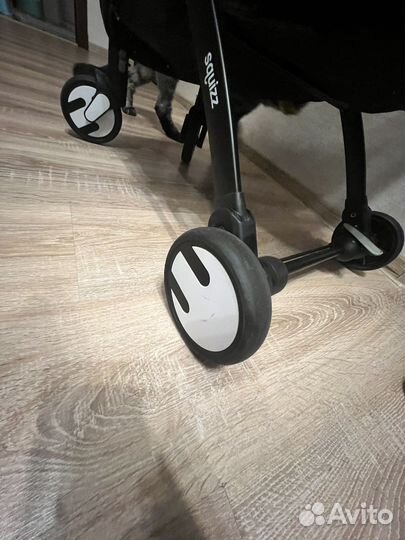 Прогулочная коляска squizz Looping