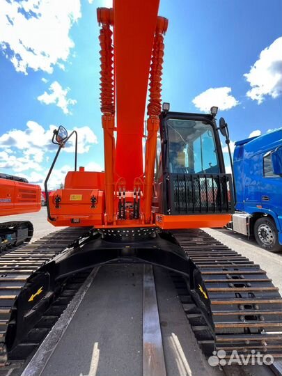 Гусеничный экскаватор Lonking CDM6205, 2023