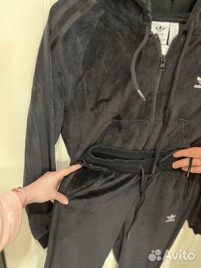 Спортивный костюм adidas